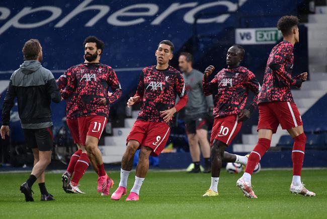 与现实之间 与现实之间